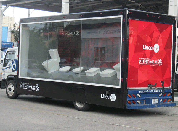 Apa Vip Vitrina M�vil Vers�til en Chihuahua Expo Ferretera Vitromex Linea Roja